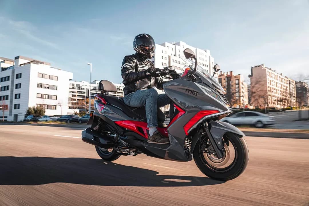 Mitt MITT GT-MAX 125/330, foto del expositor 1 de 7