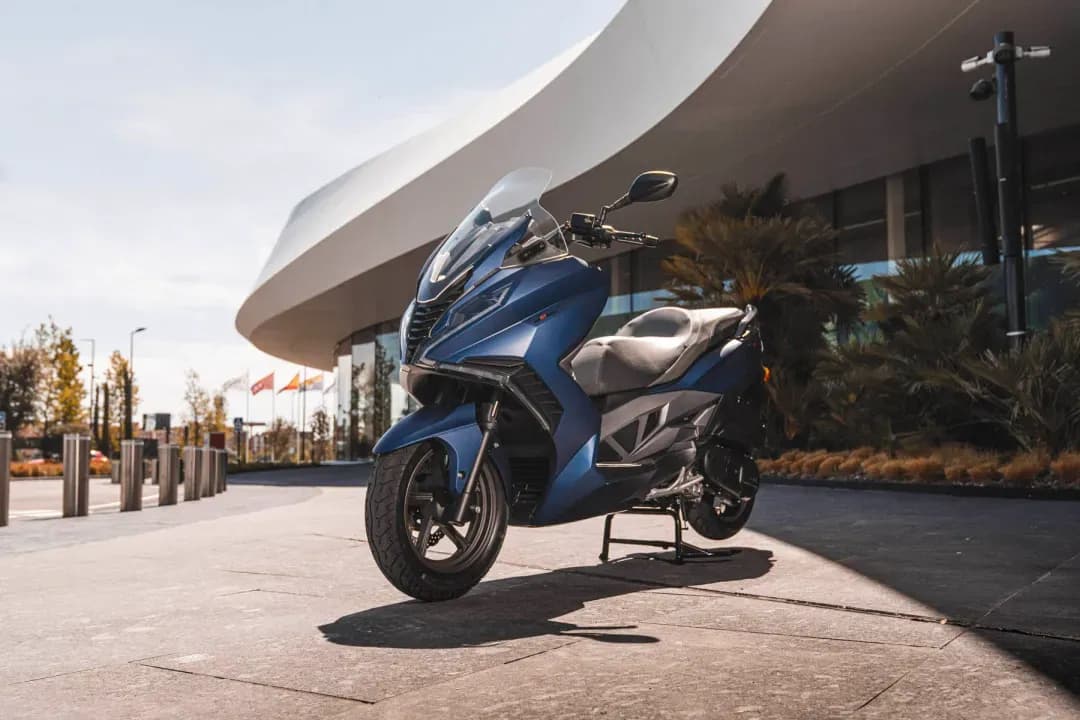 Mitt MITT GT-MAX 125/330, foto del expositor 6 de 7
