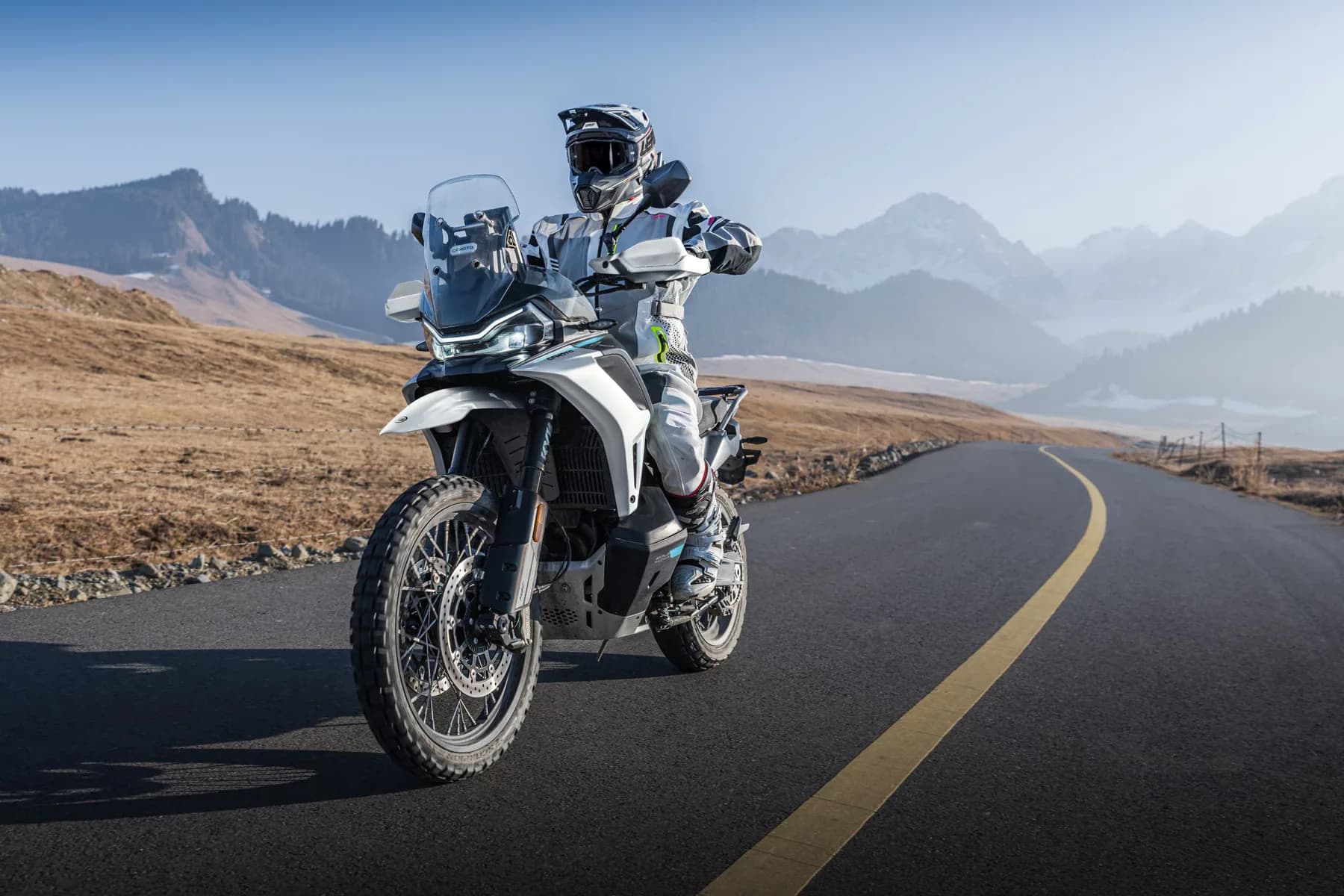 CfMoto 1000MT-X, foto del expositor 9 de 9