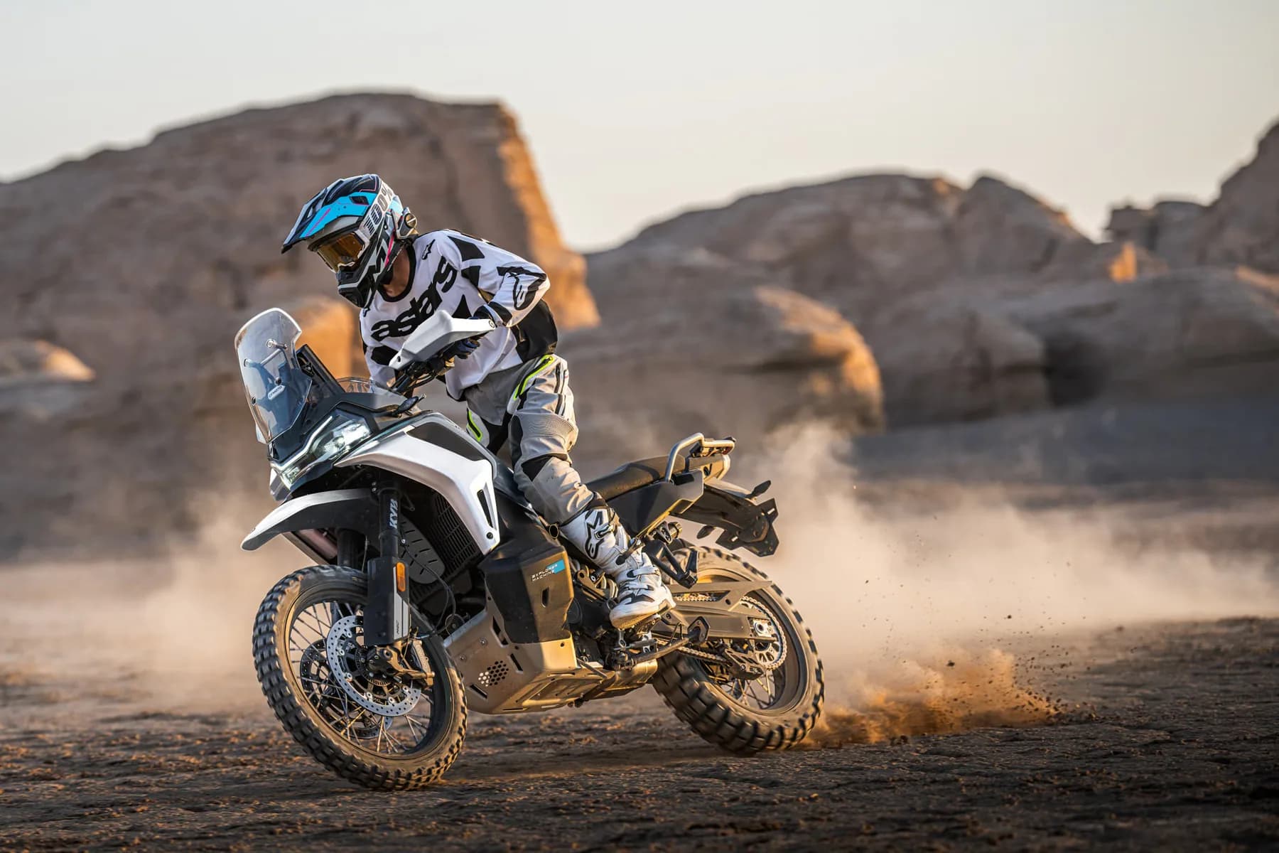 CfMoto 1000MT-X, foto del expositor 3 de 9