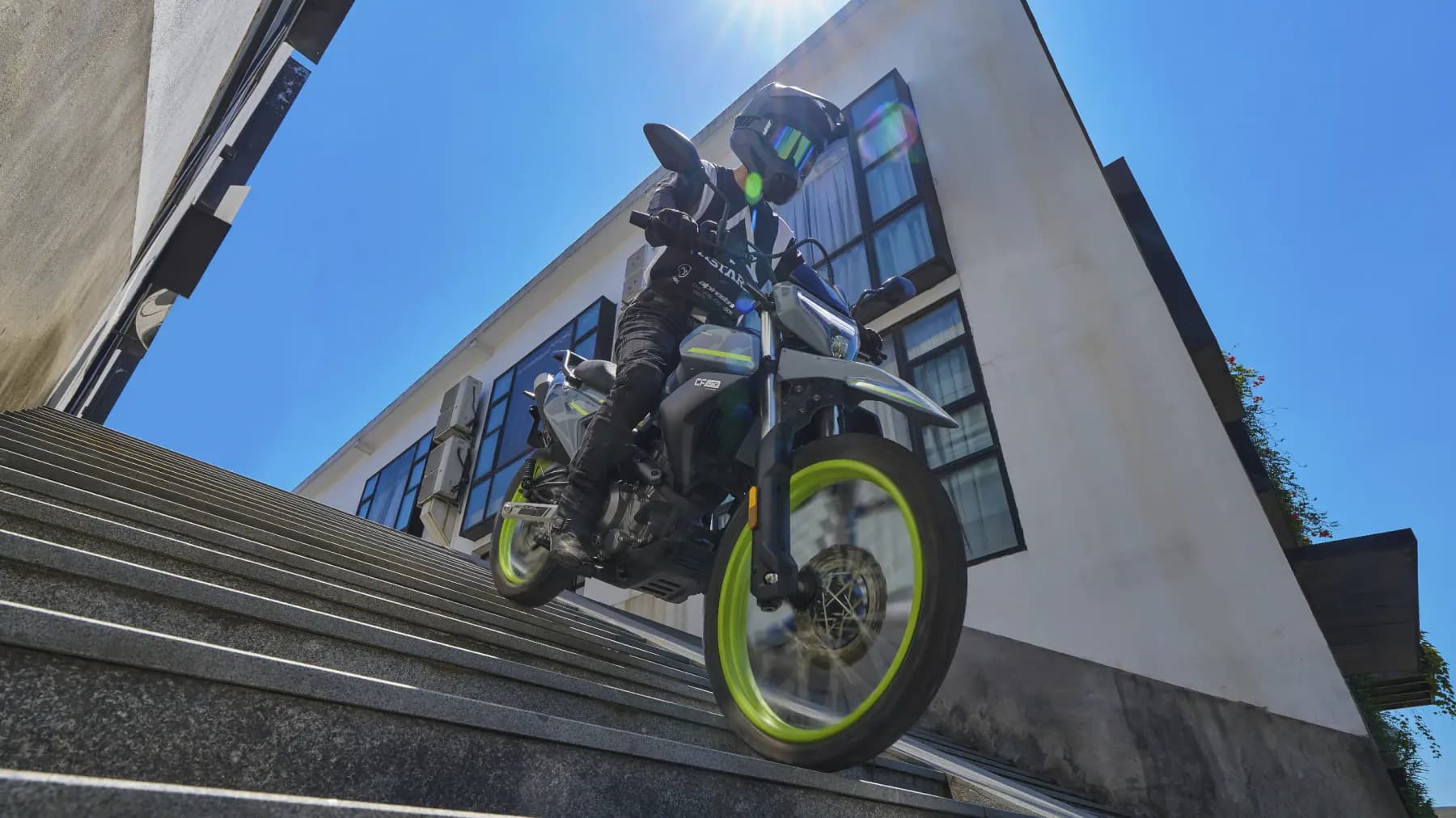 CfMoto 250 DUAL, foto del expositor 5 de 5