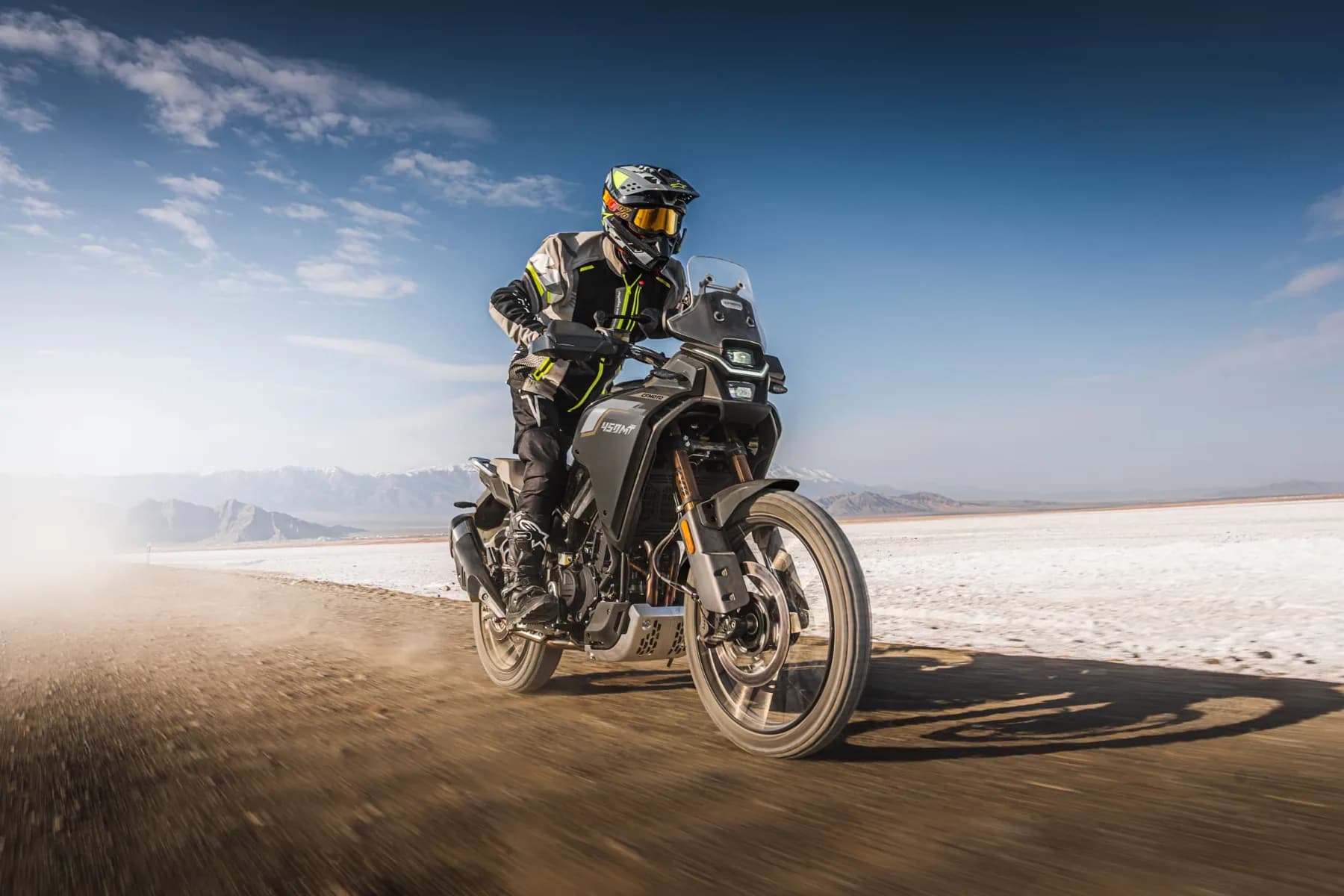 CfMoto 450MT, foto del expositor 3 de 8