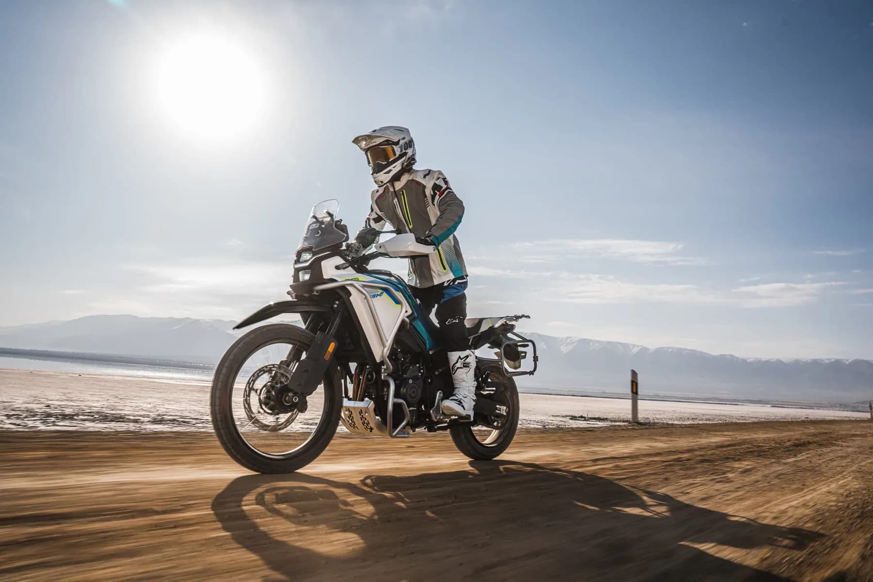 CfMoto 450MT, foto del expositor 8 de 8