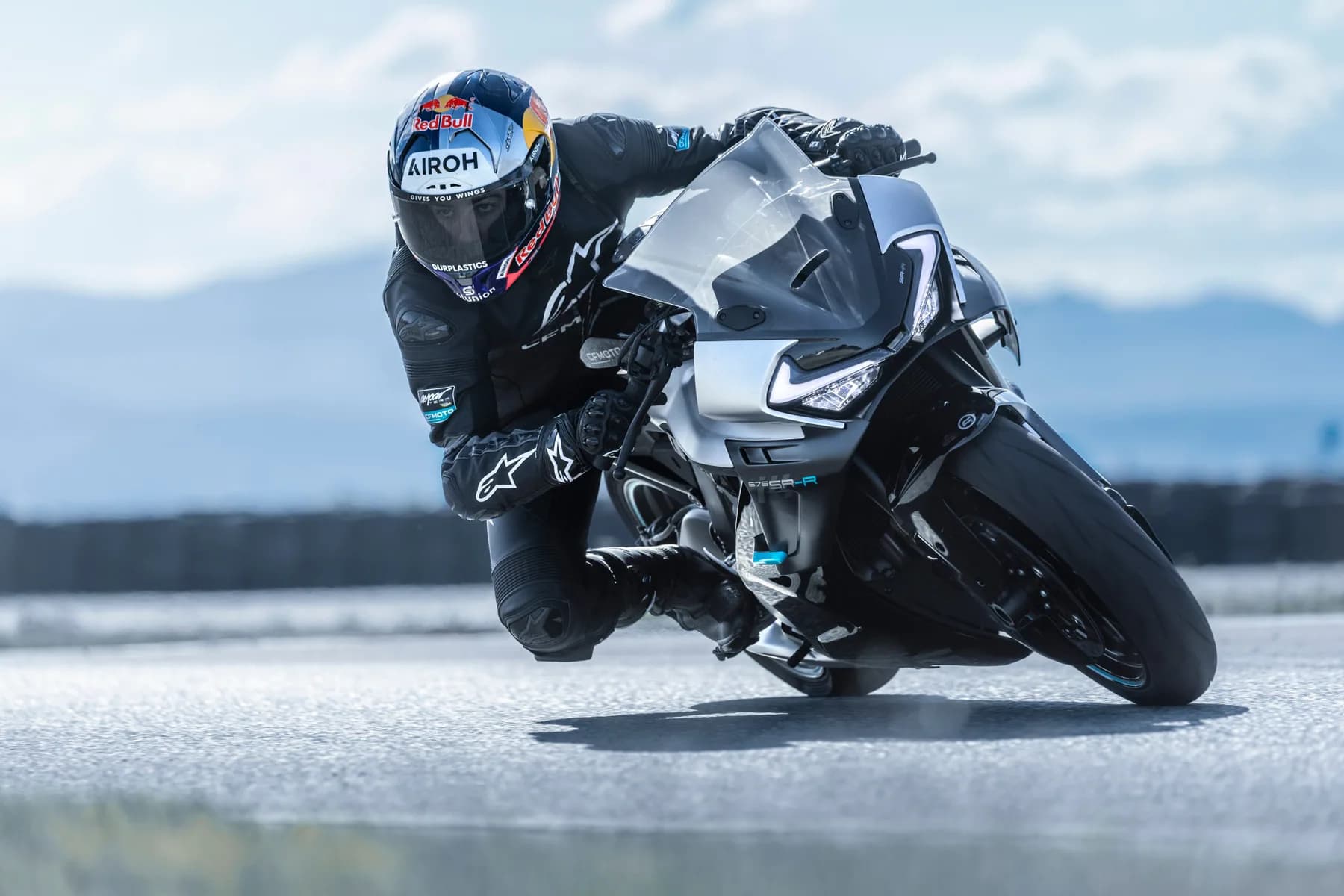 CfMoto 675SR-R, foto del expositor 9 de 11