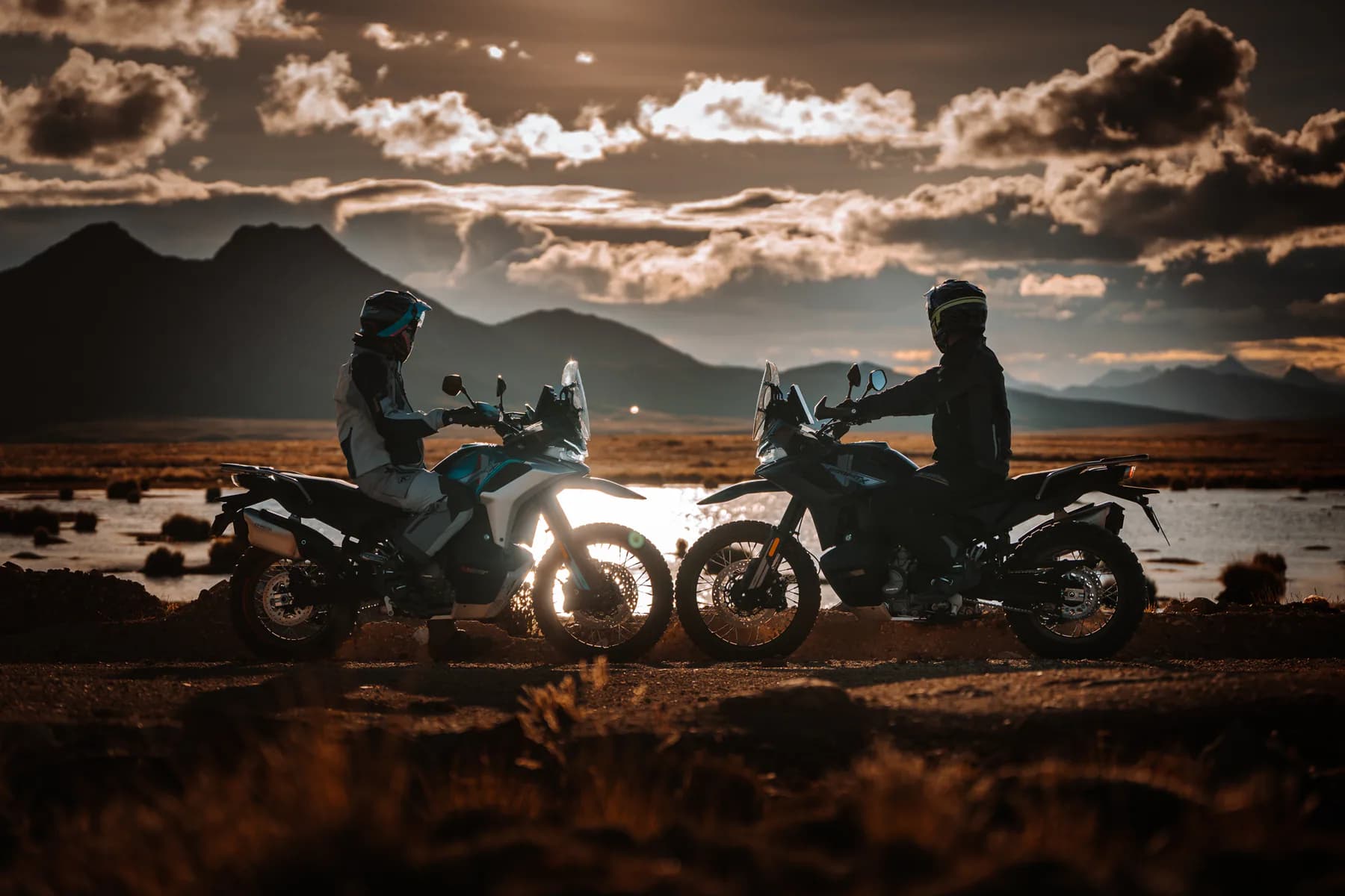 CfMoto 800MT-X, foto del expositor 2 de 11