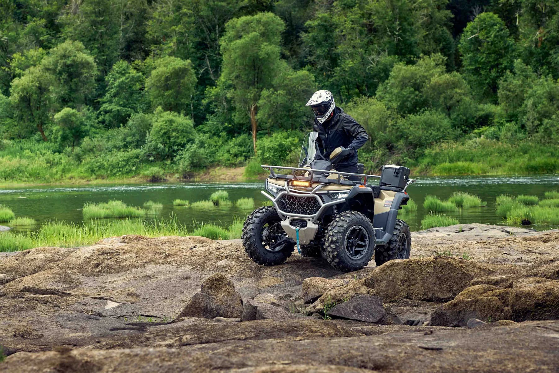 CfMoto CFORCE 1000 OVERLAND, foto del expositor 1 de 5