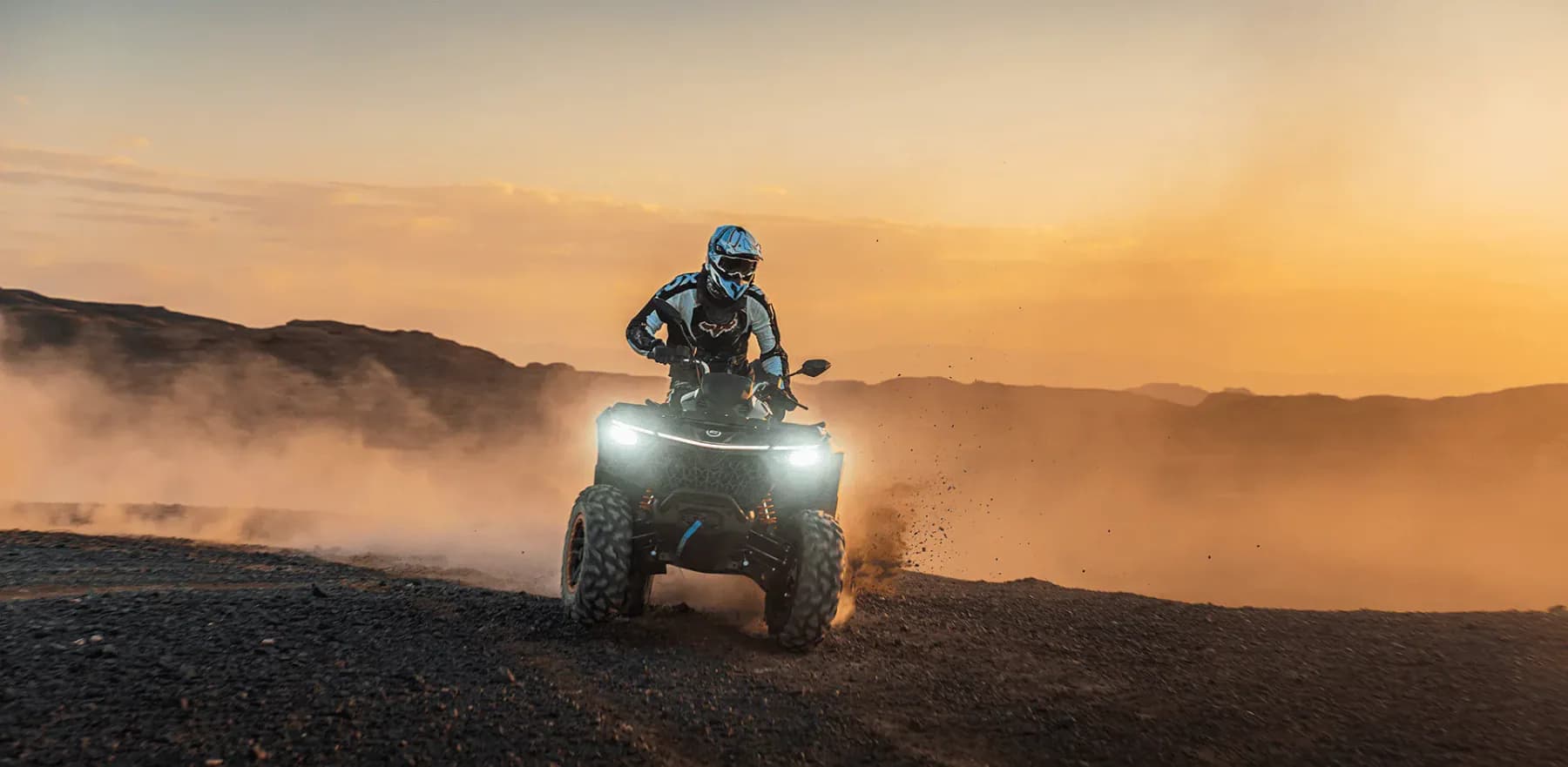CfMoto CFORCE 1000 TOURING, foto del expositor 1 de 4