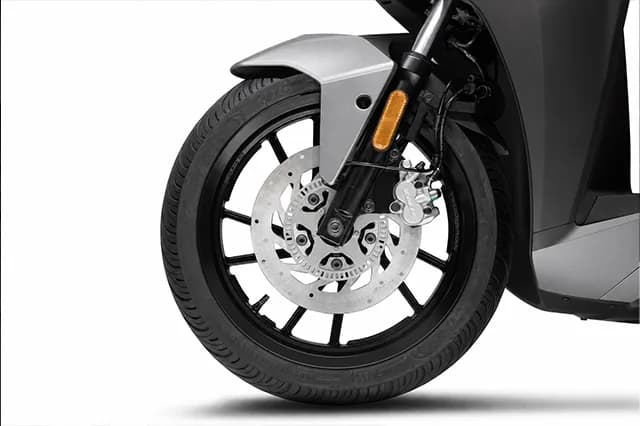 Kymco Agility NX 125, foto del expositor 36 de 40