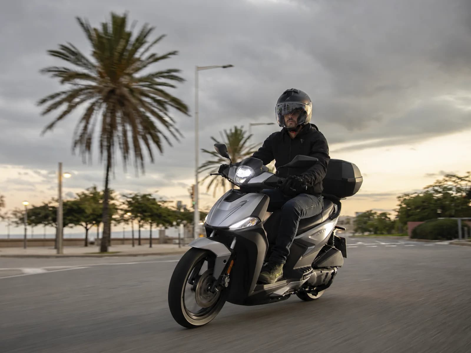 Kymco Agility NX 125, foto del expositor 13 de 40