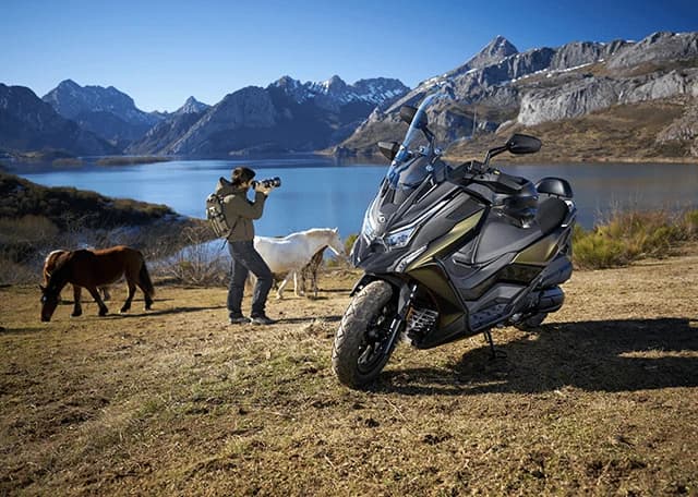 Kymco DTX 350, foto del expositor 4 de 7