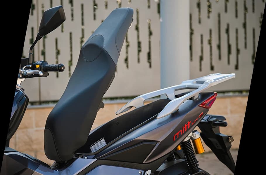 Mitt MITT ADV 125, foto del expositor 4 de 6