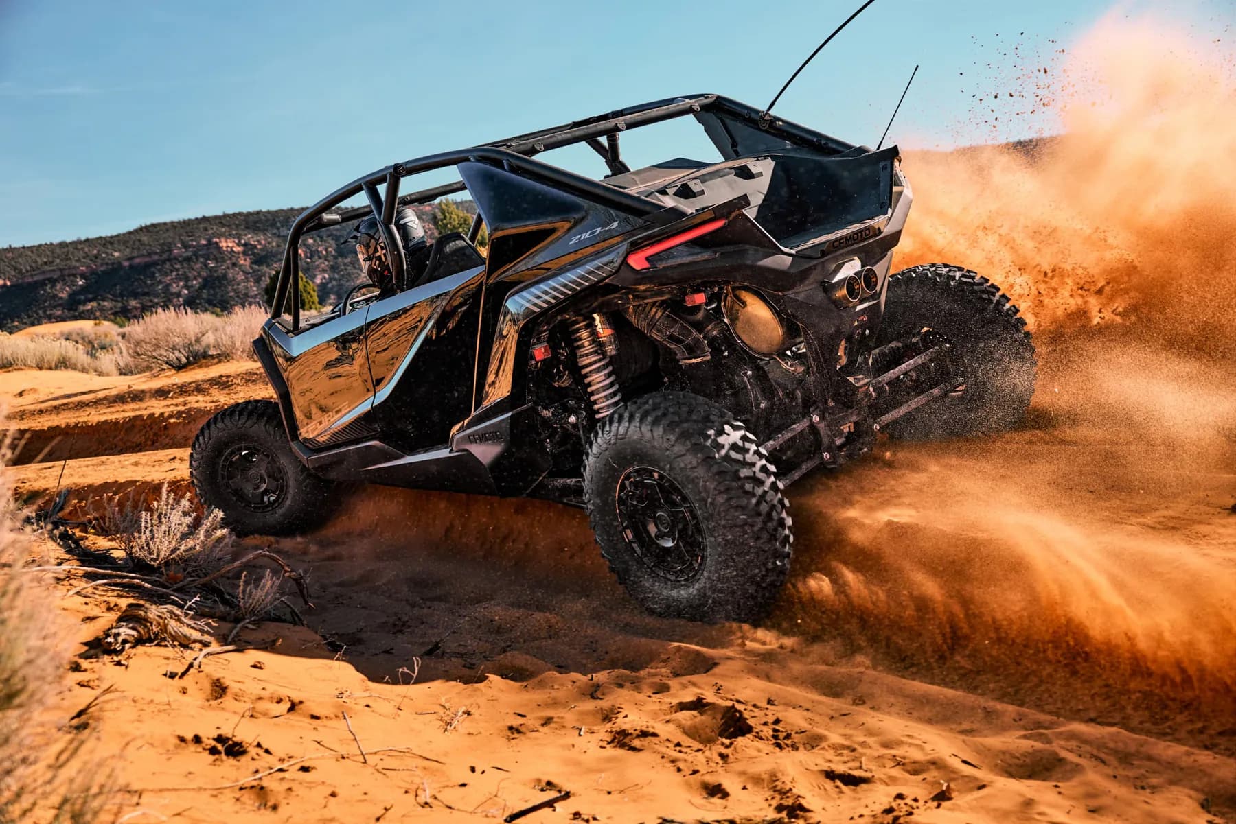 CfMoto Z10-4 TURBO, foto del expositor 2 de 7
