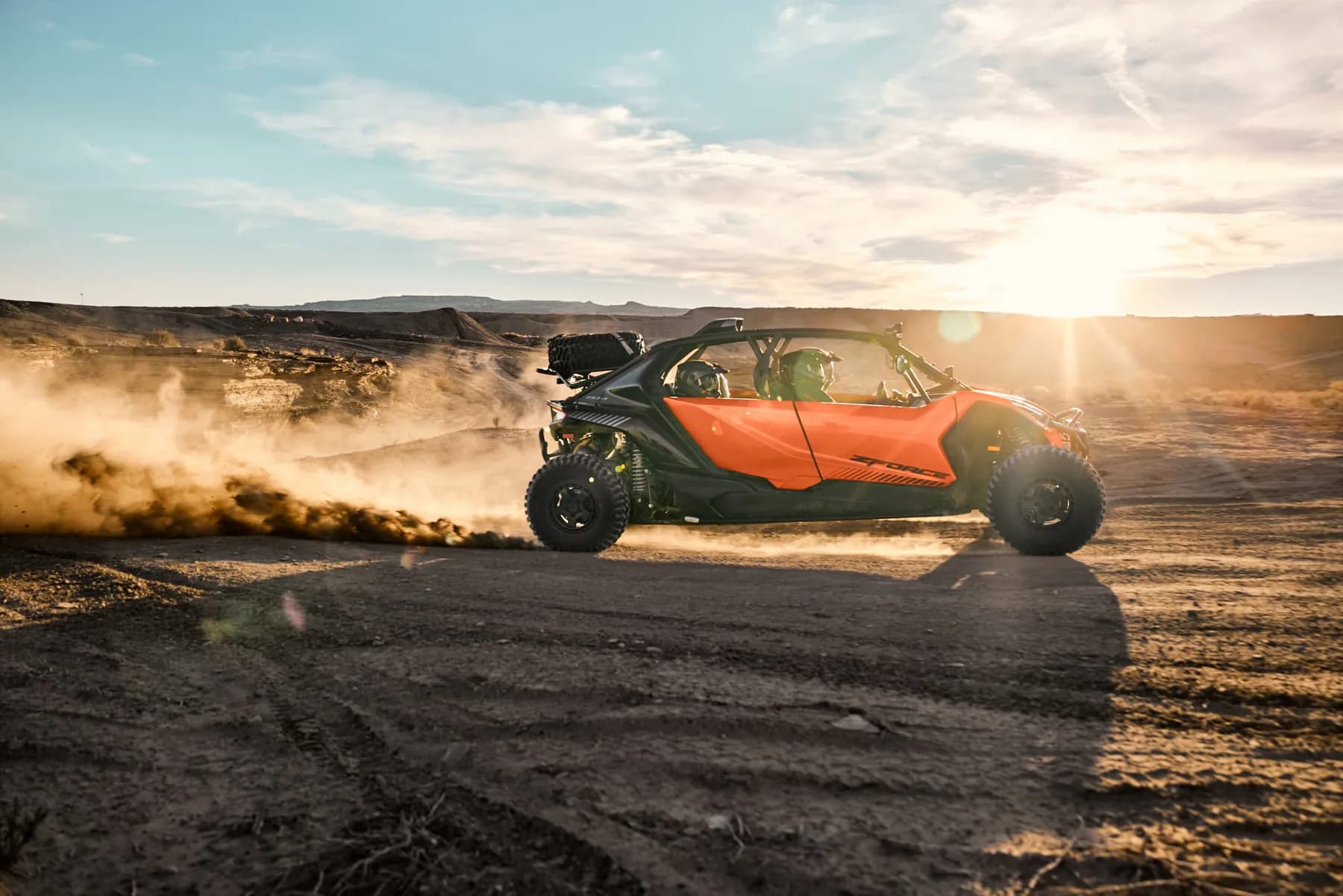 CfMoto Z10-4 TURBO, foto del expositor 3 de 7