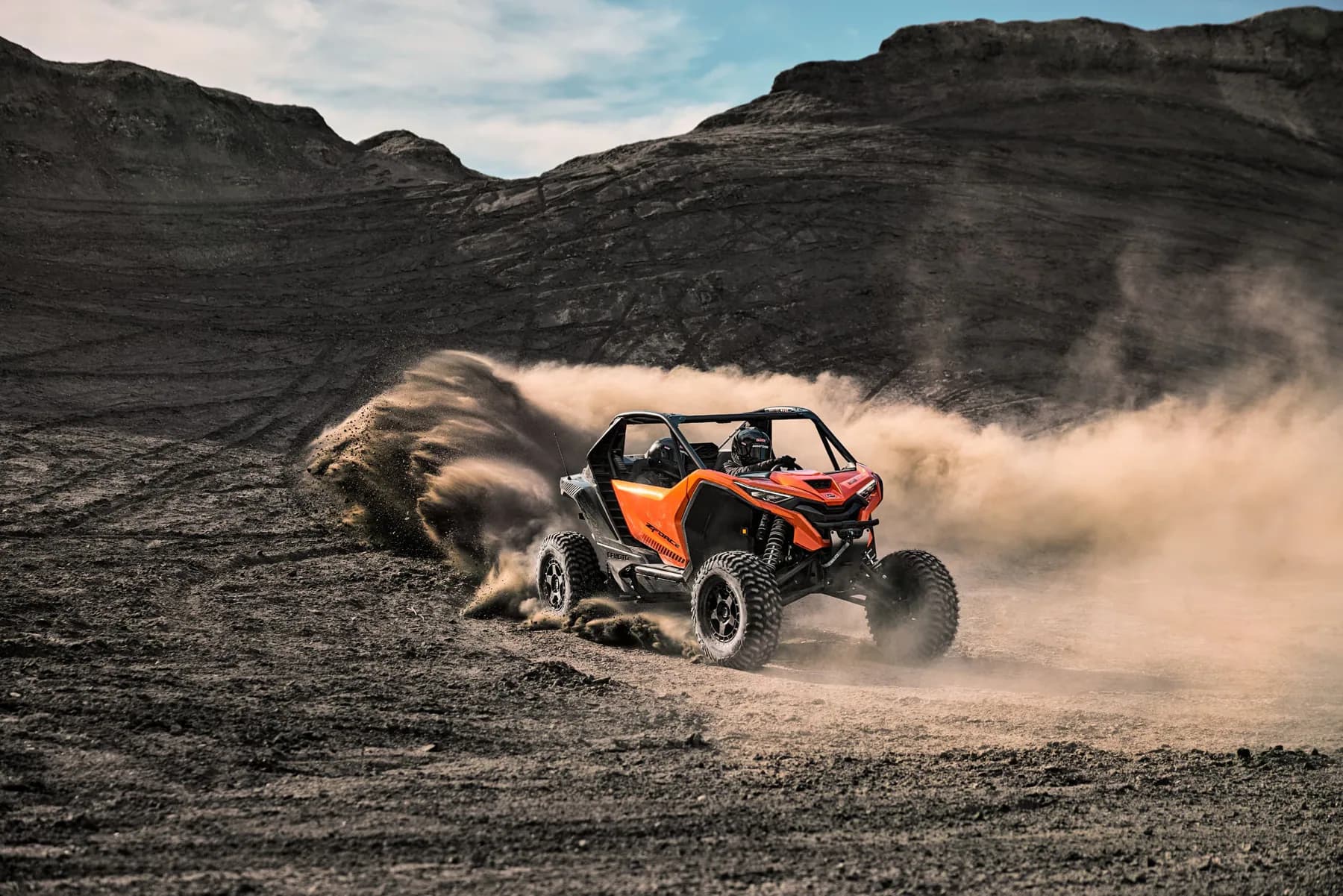 CfMoto Z10 TURBO, foto del expositor 6 de 10