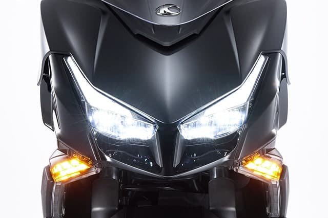 Kymco Xciting VS 400, foto del expositor 1 de 10